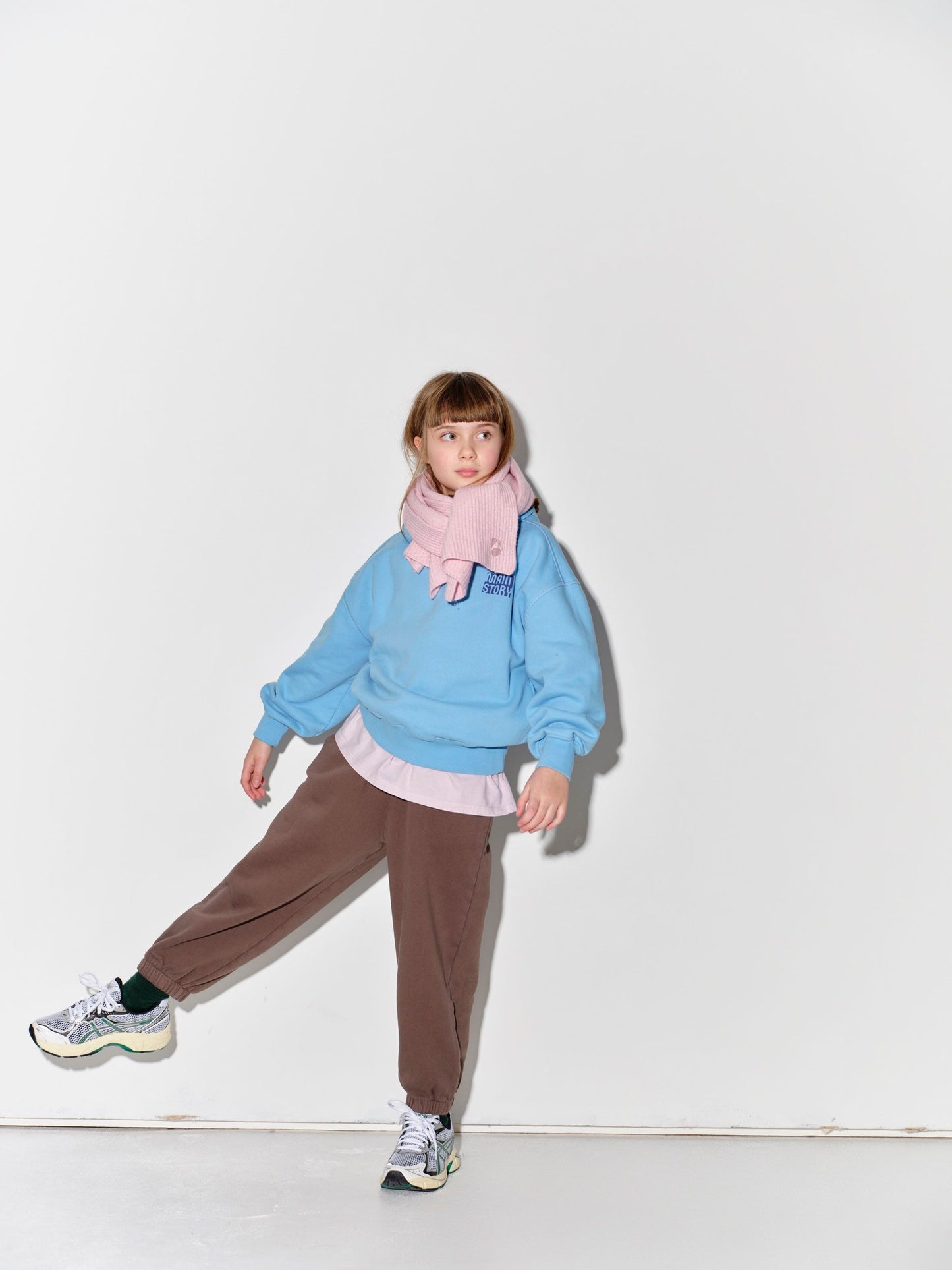 main story / balloon pant / falcon