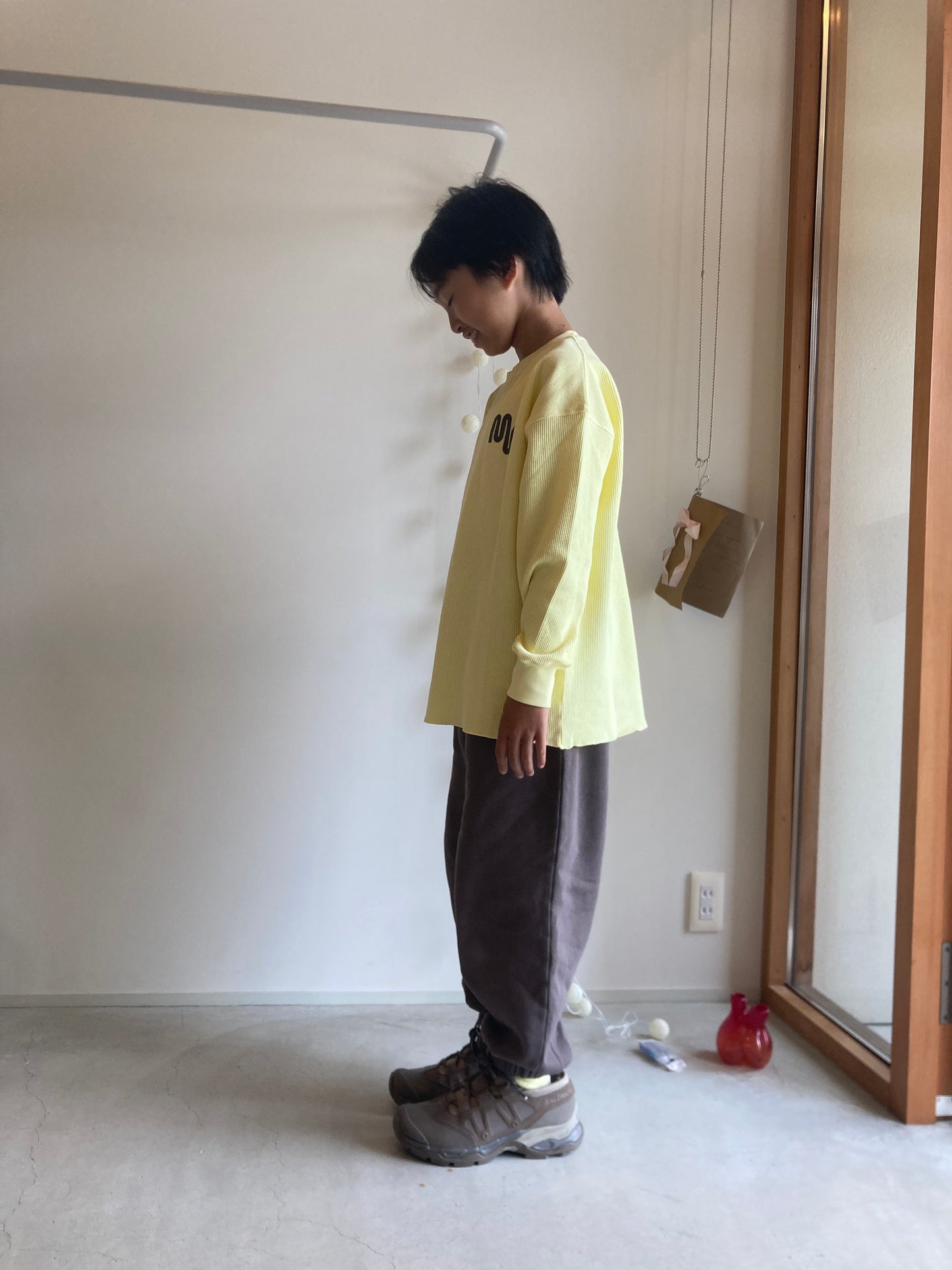 main story / waffle tee