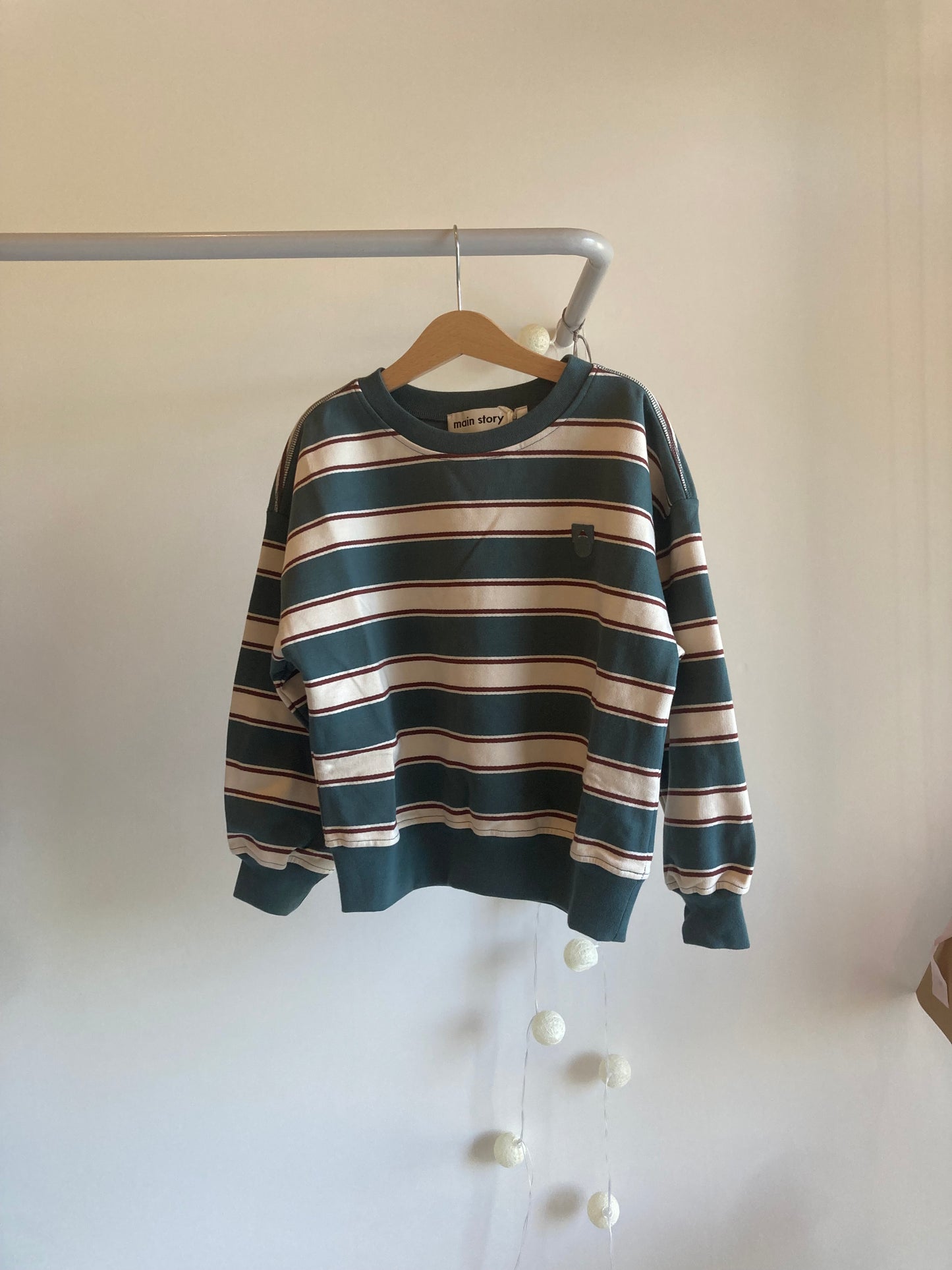 main story / bubble sweatshirt