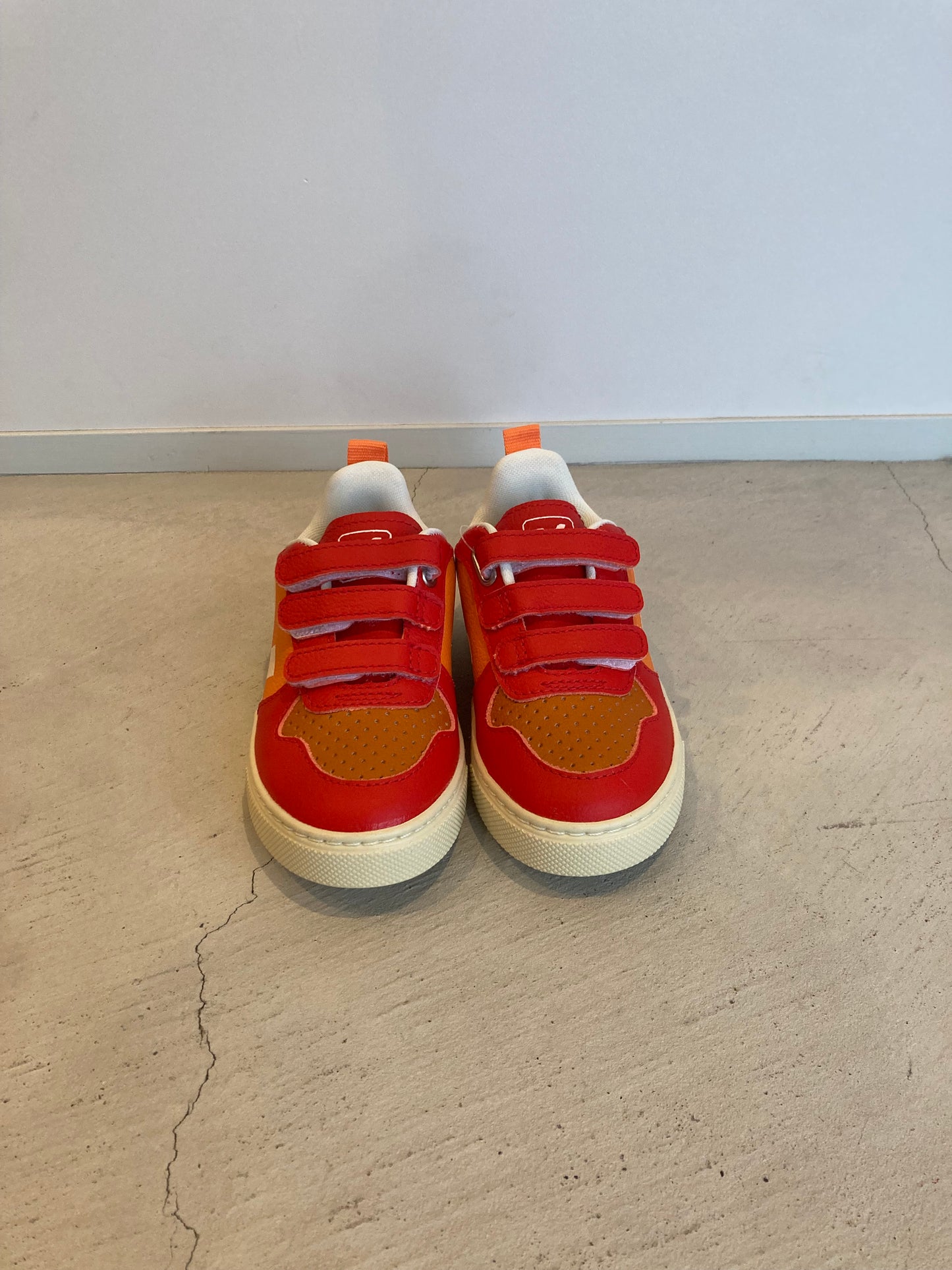 TAO / Veja Soft Sneakers +socks