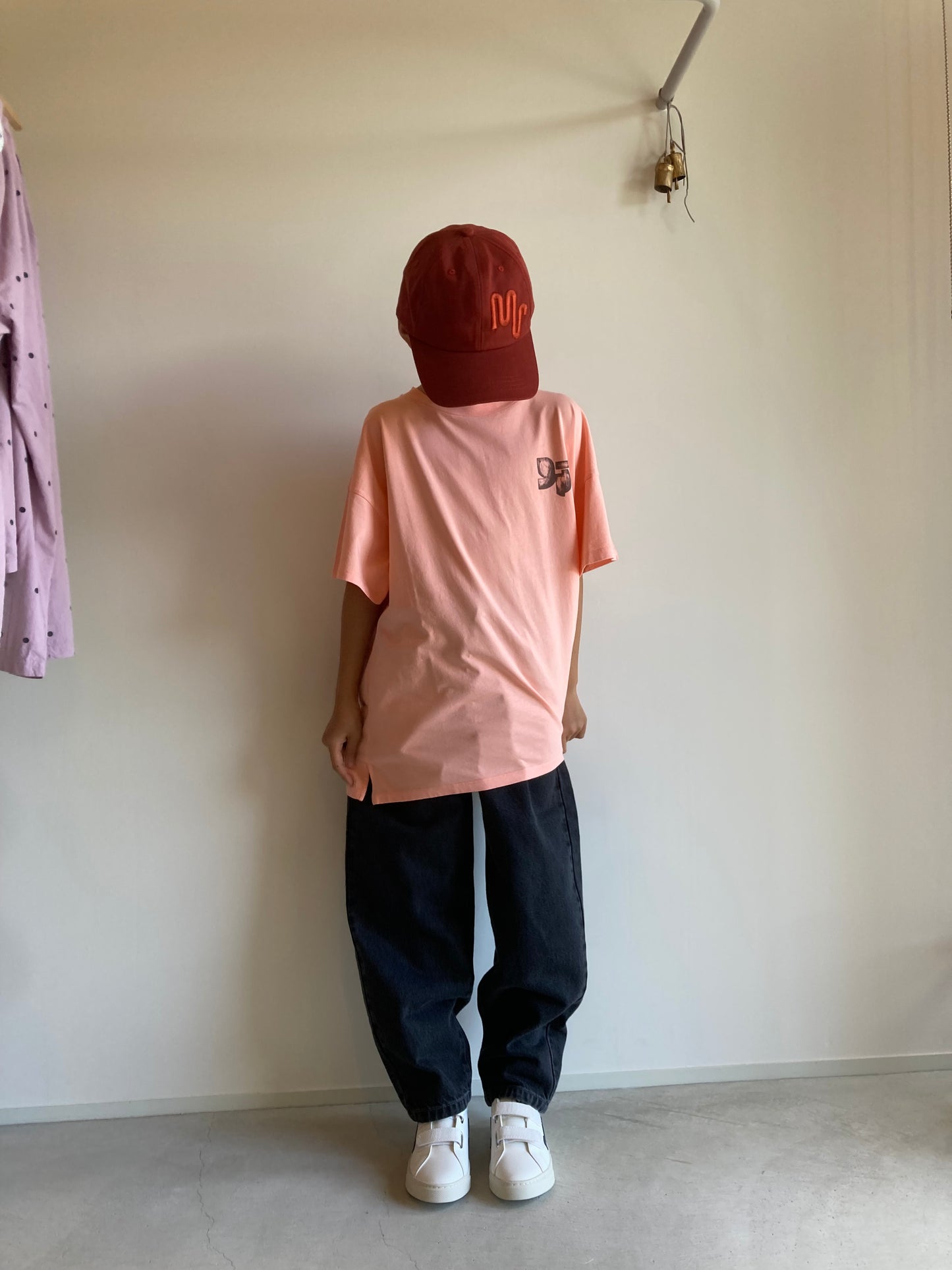 main story / cap brick