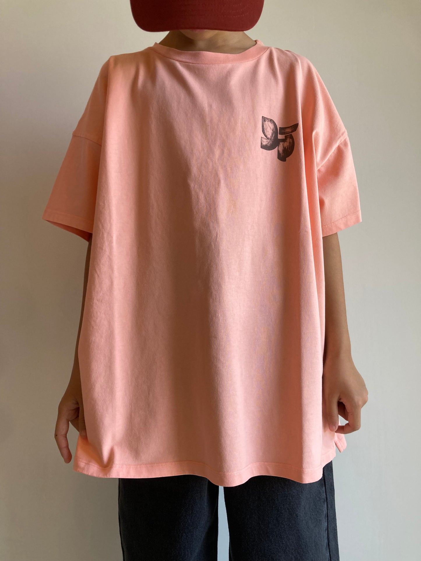 main story / Tee peach bud