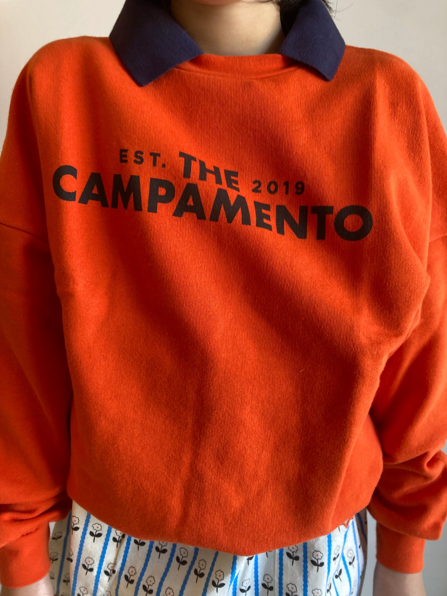 the campamento / orange kids sweatshirt