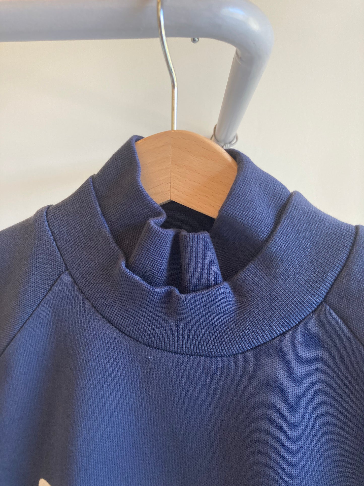 borne / mock sweat navy blue