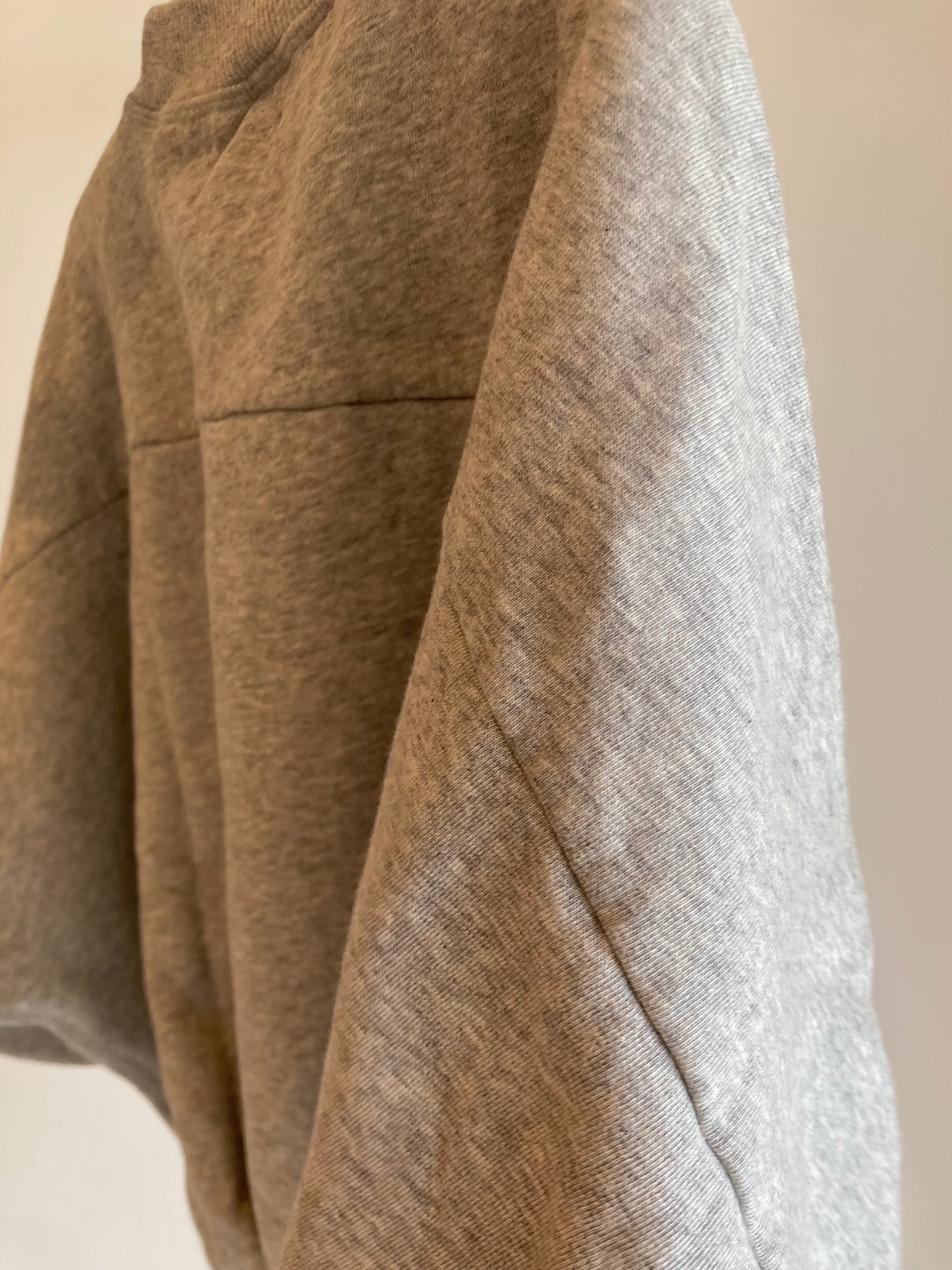 repose ams / iris crop sweater