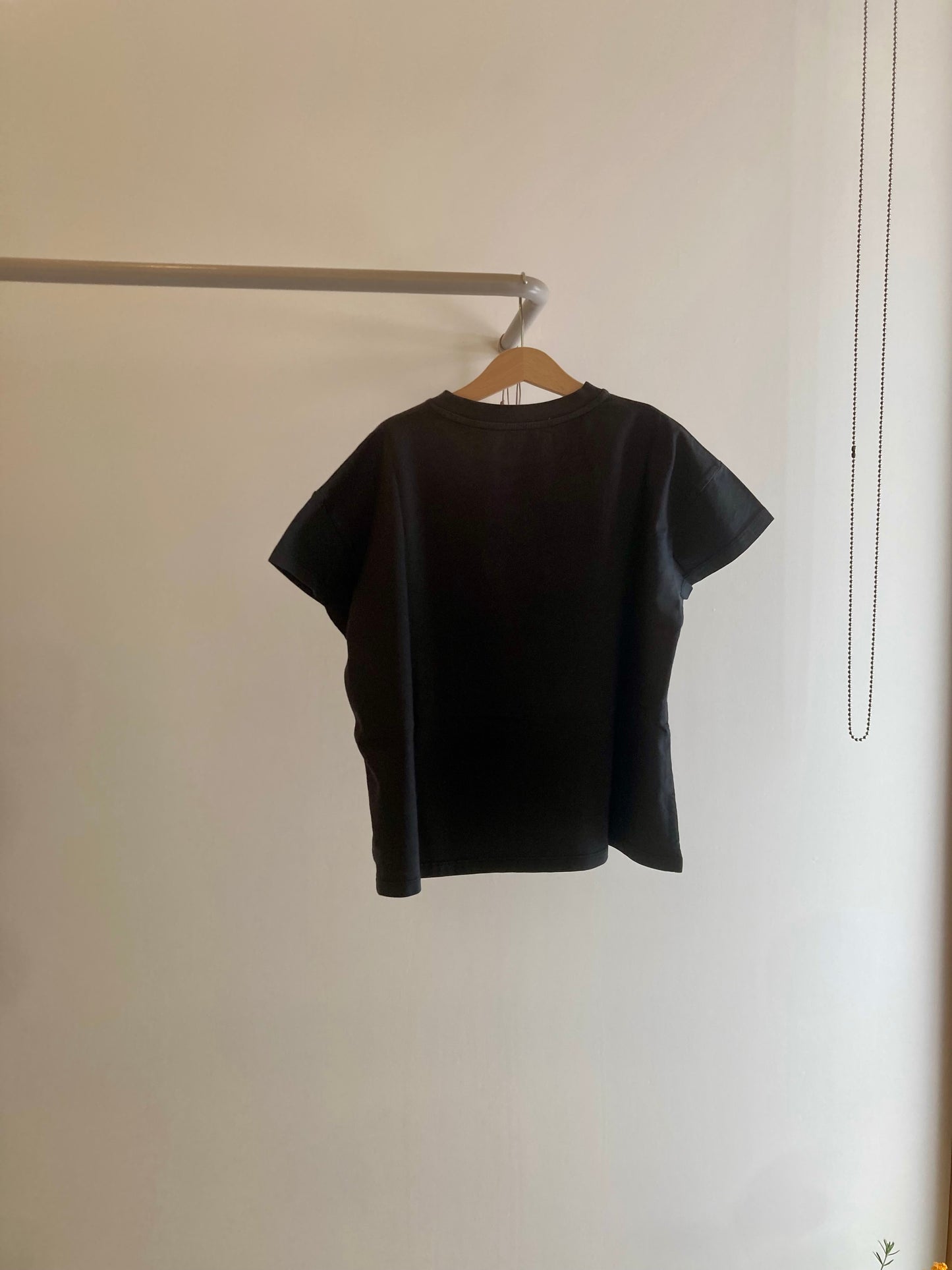 main story / oversized tee dark shadow