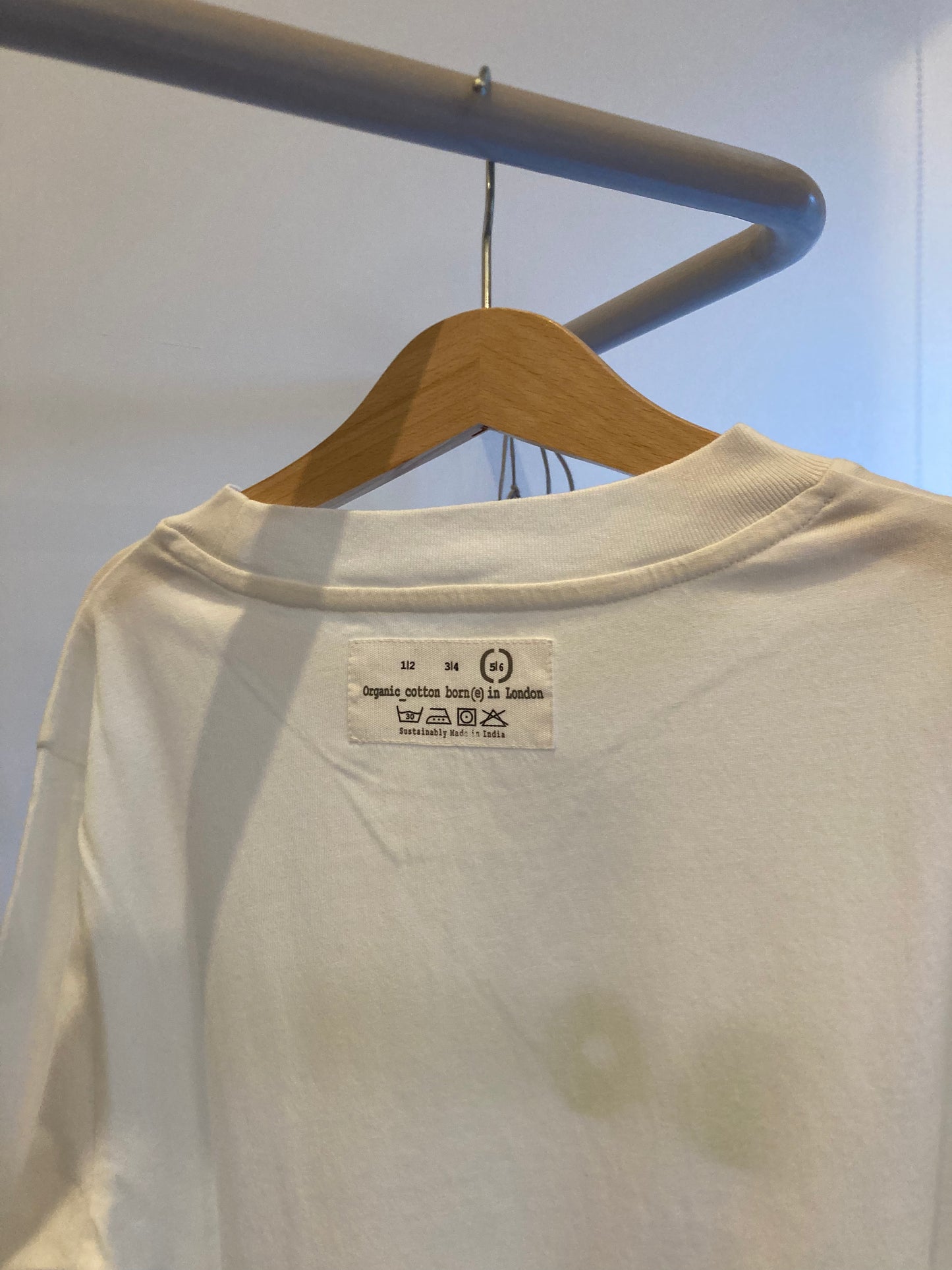 borne / longsleeve oat milk