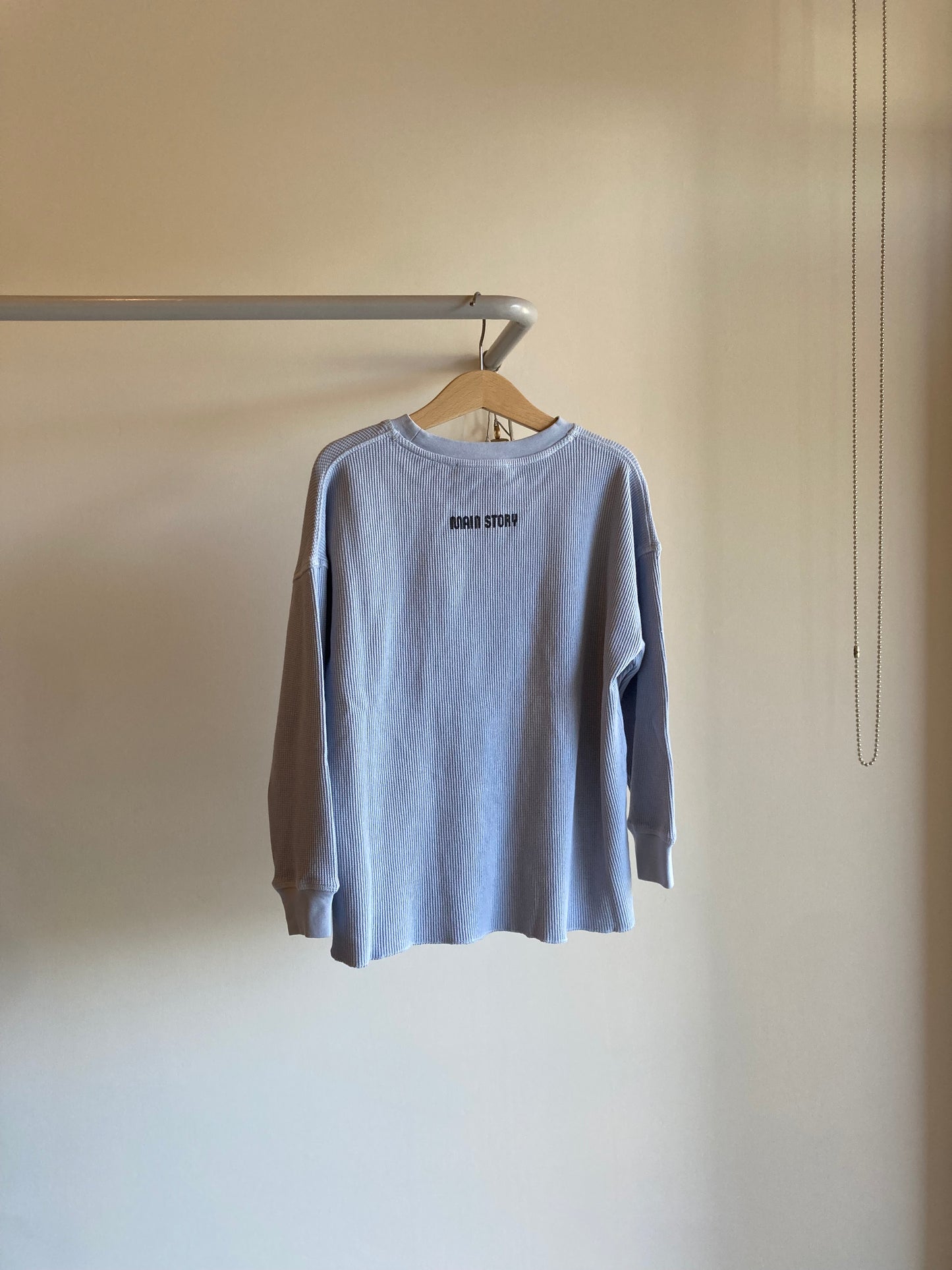 main story / waffle Tee