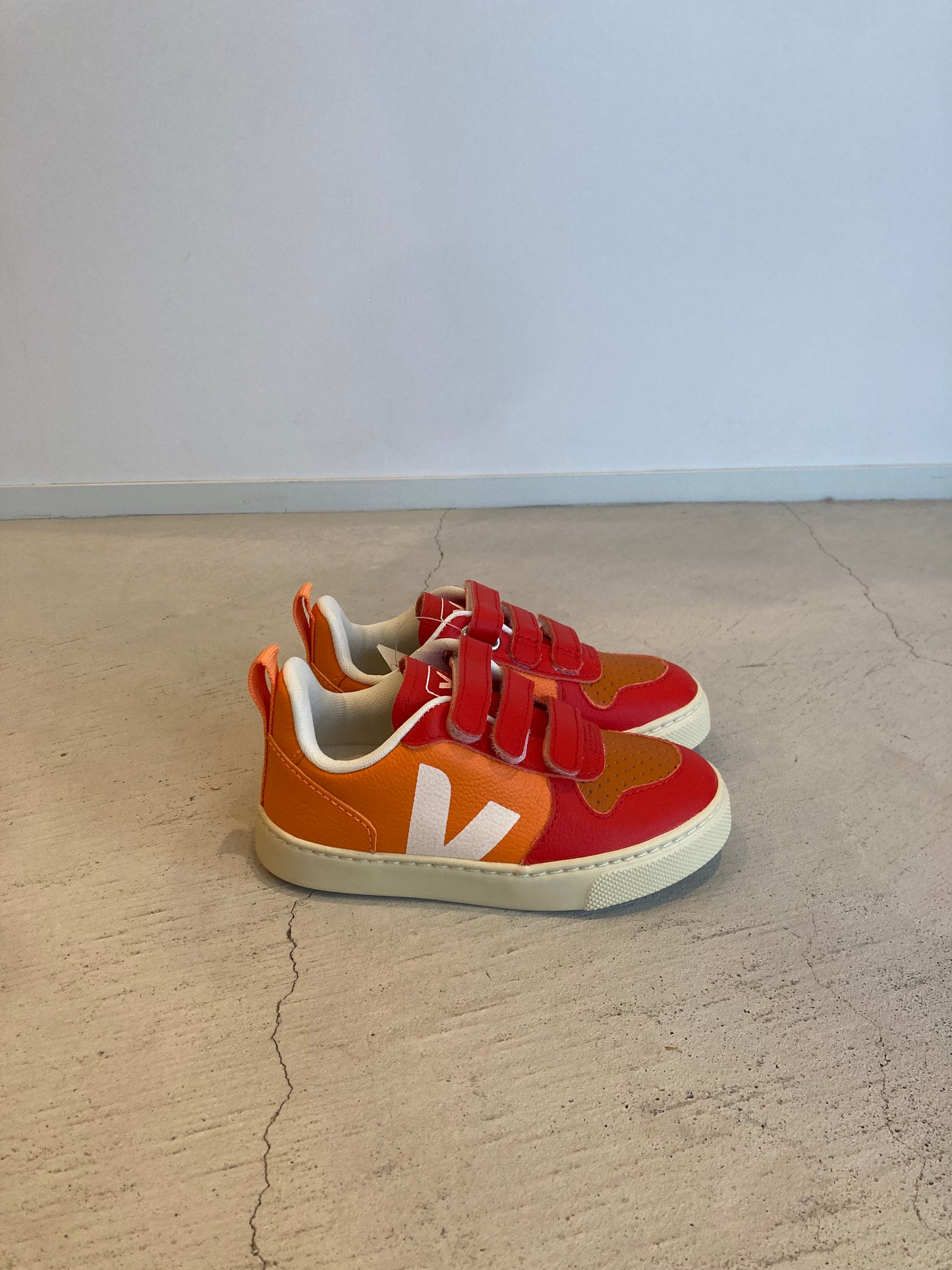 TAO / Veja Soft Sneakers +socks