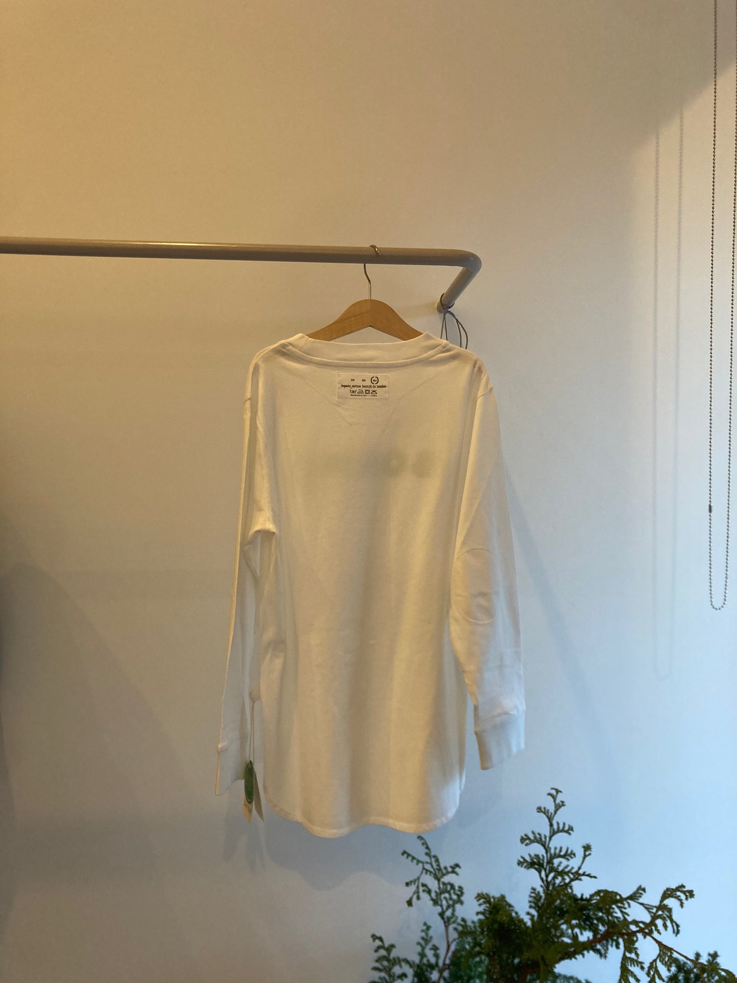 borne / longsleeve oat milk