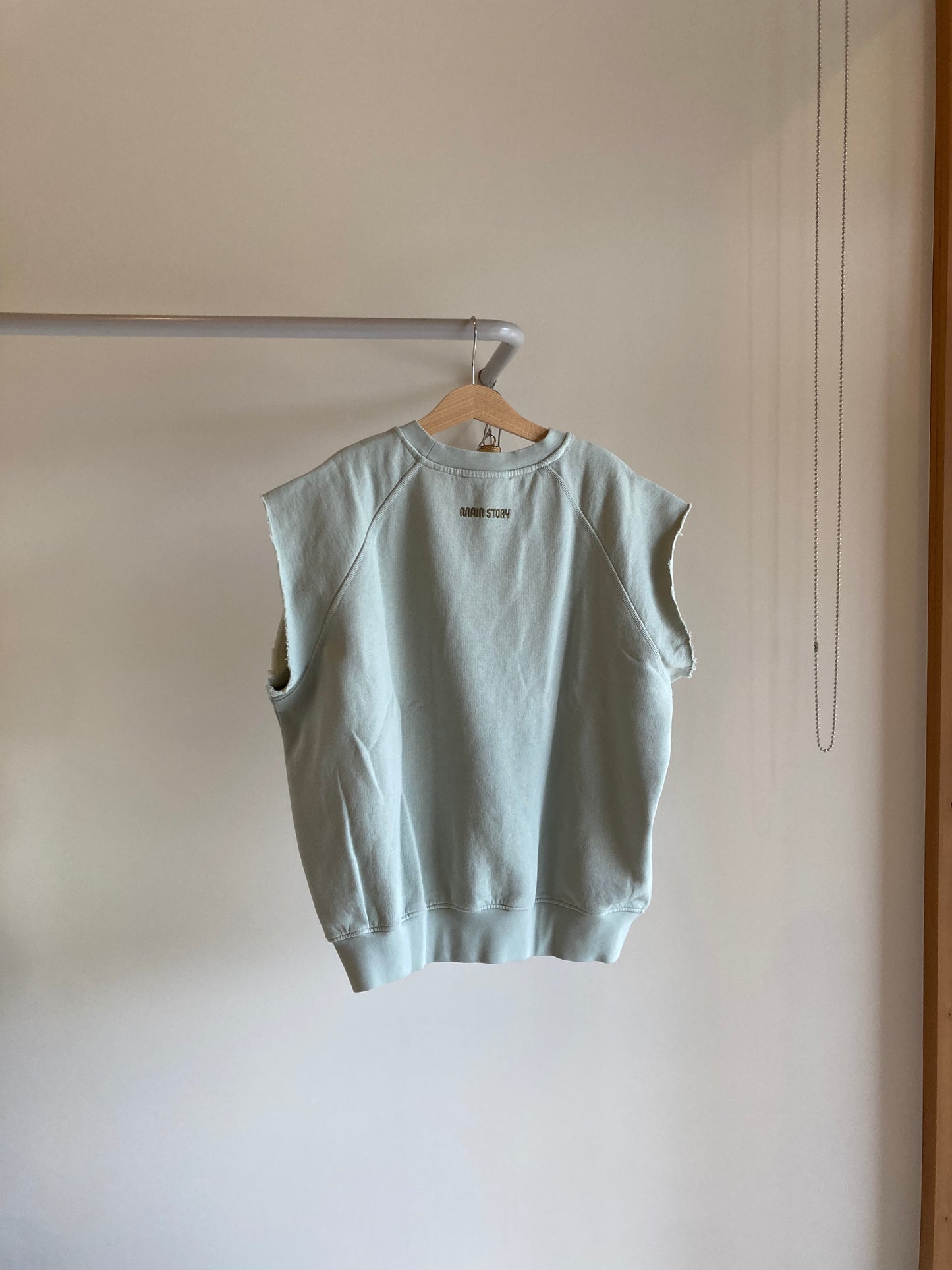 main story / tank mineral grey 14y !