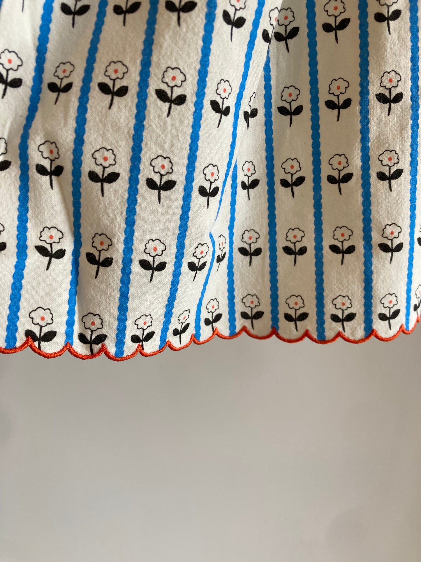 the campamento / flower kids blouse