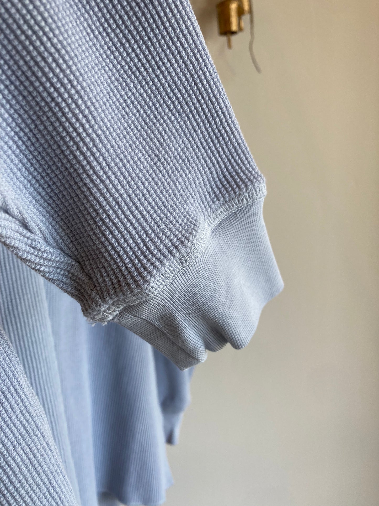 main story / waffle Tee