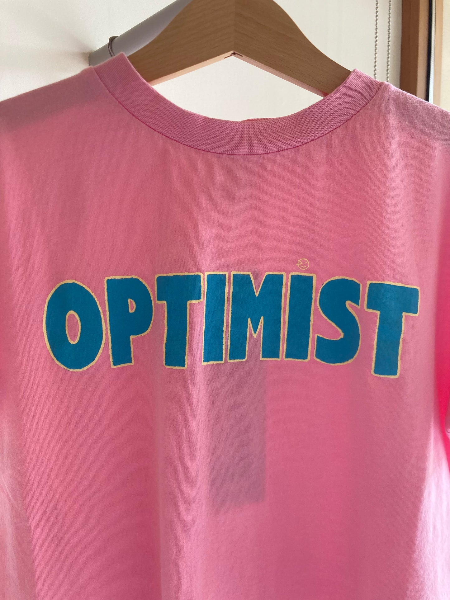 wynken / optimist tee / pop pink