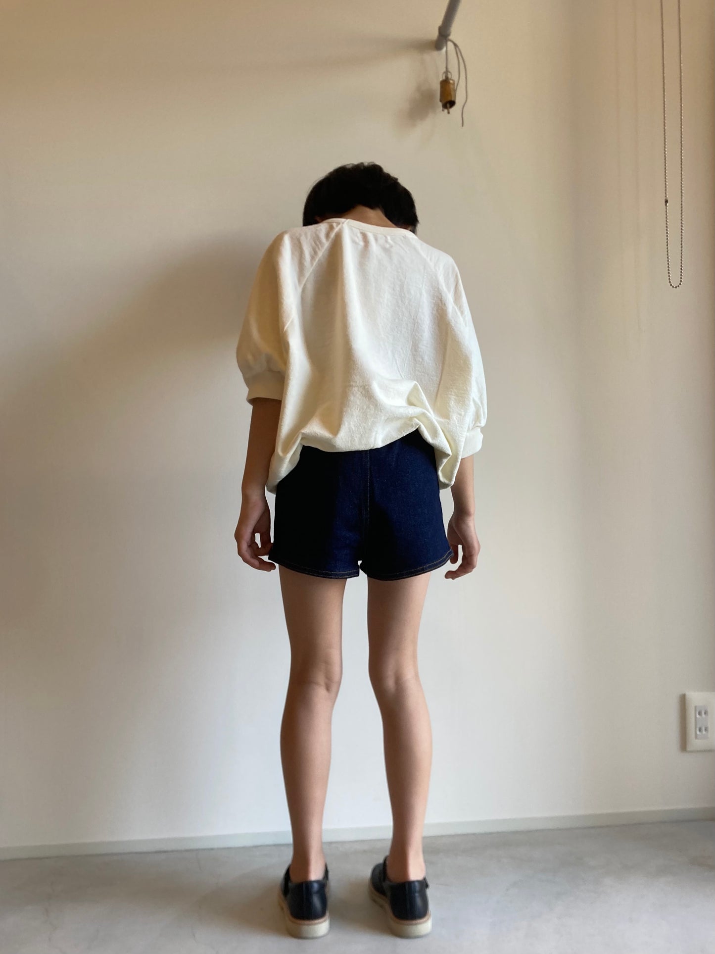 TAO / white squab crop top