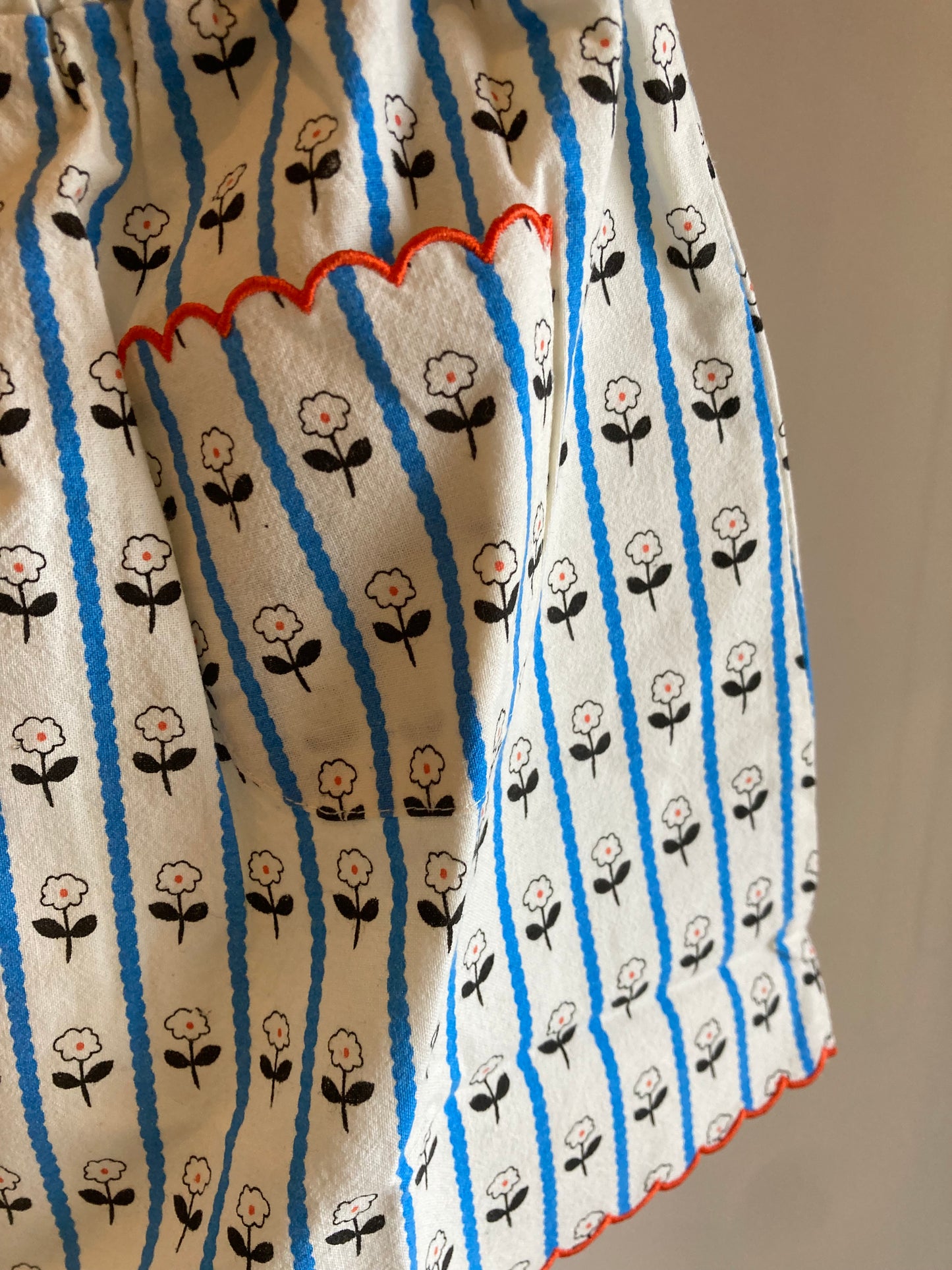 the campamento / flower kids skirt