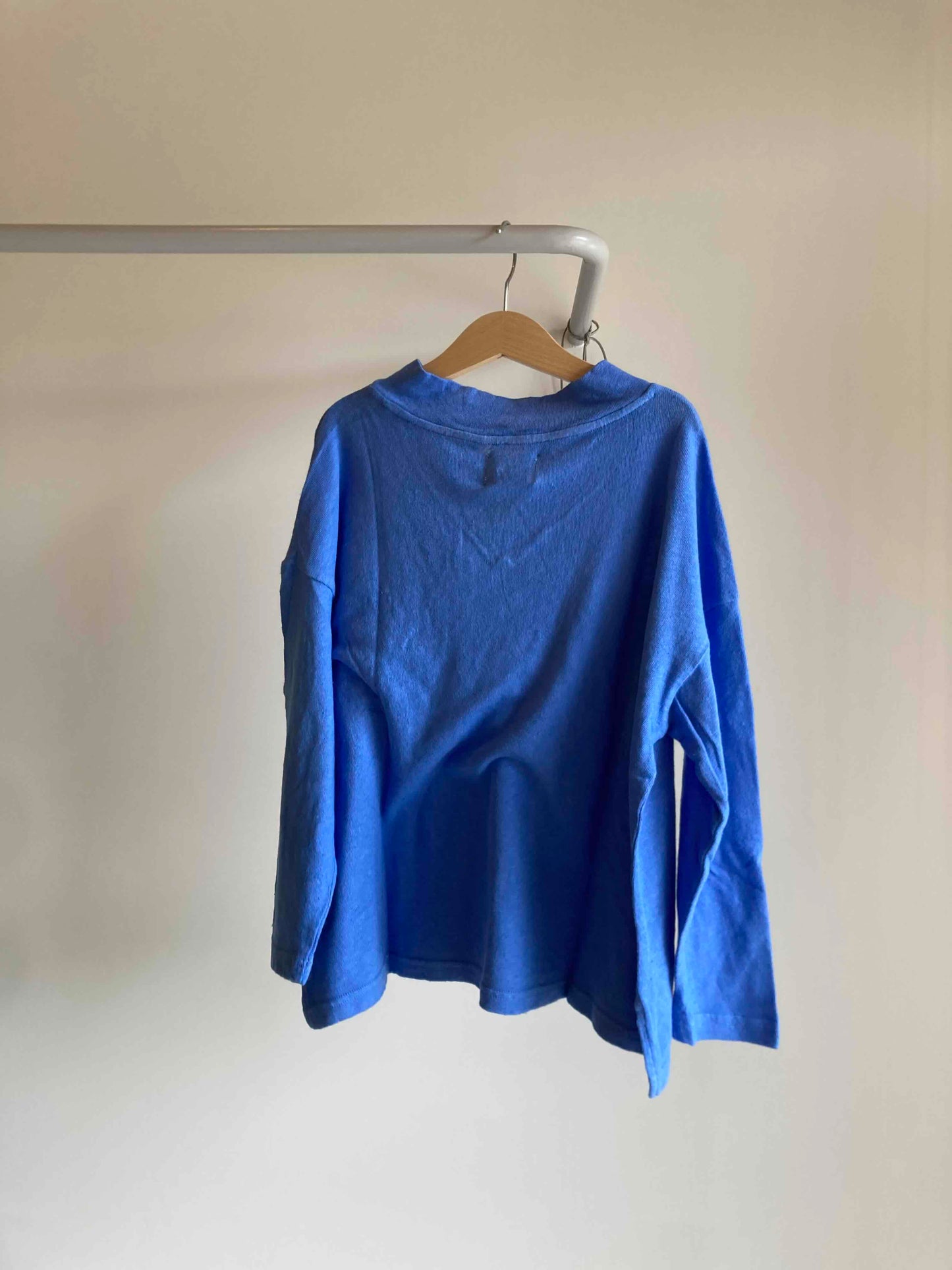 repose ams / v tee ultramarine