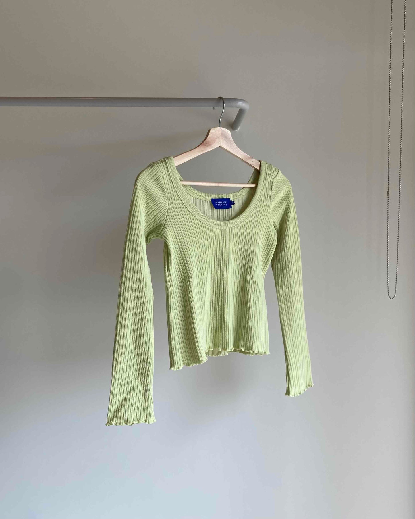 permanent vacation / process scoop top celery / last S size !