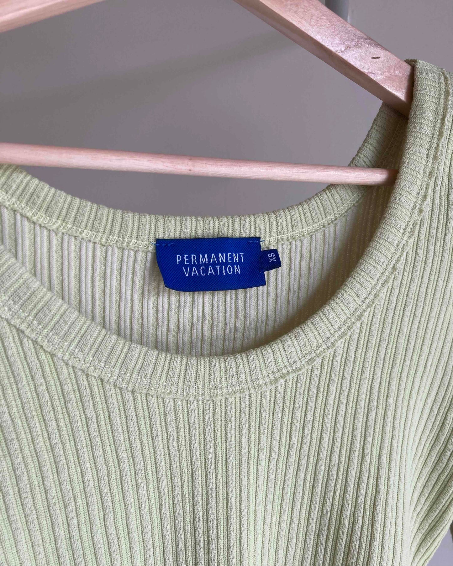 permanent vacation / process scoop top celery / last S size !