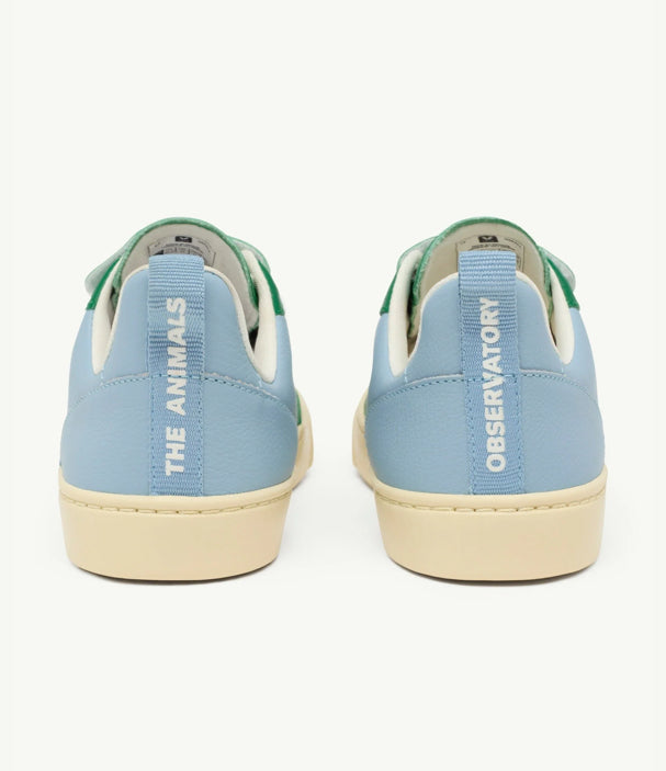 TAO / Soft Blue Veja Sneakers + socks
