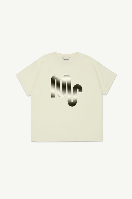 main story / oversized tee