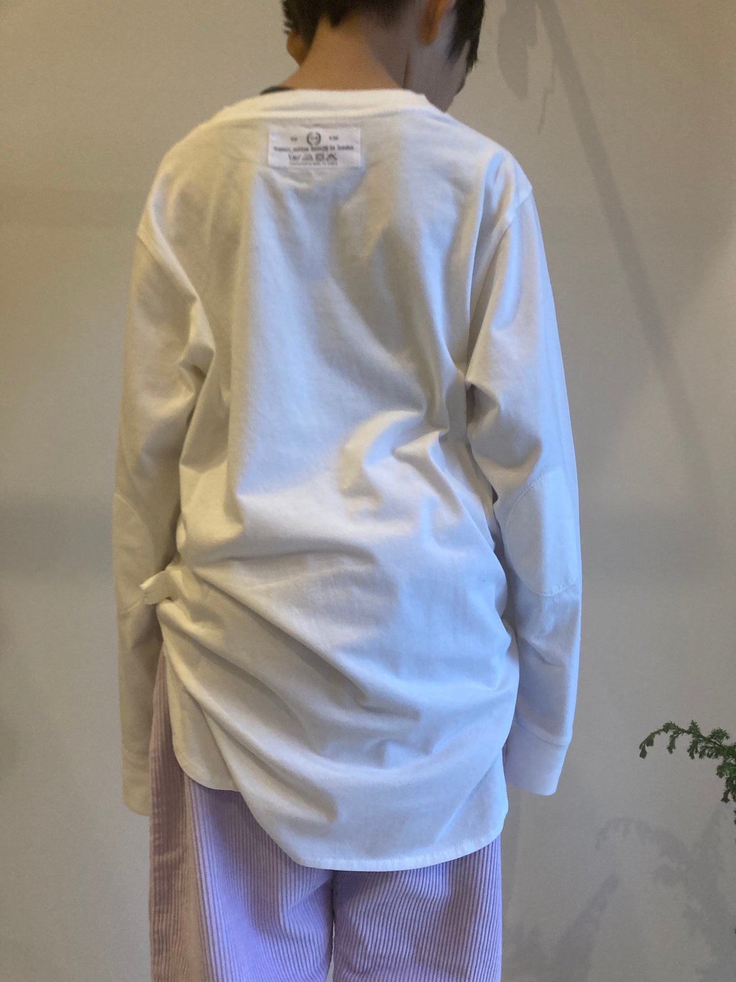 borne / longsleeve oat milk